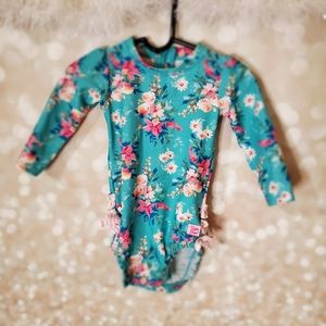 Ruffle Butts baby/toddler Girls Rashgard